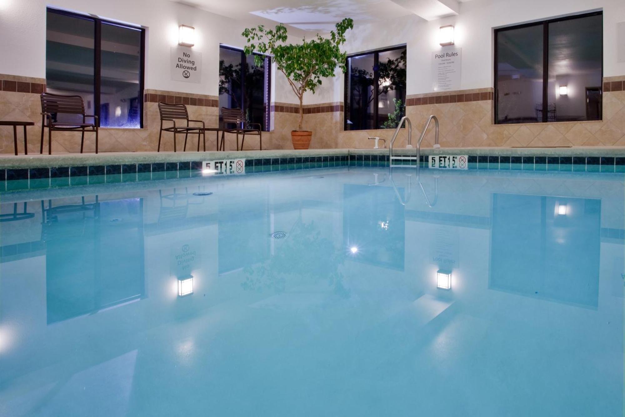 Holiday Inn Express Hotel & Suites Exmore-Eastern Shore By Ihg Bagian luar foto